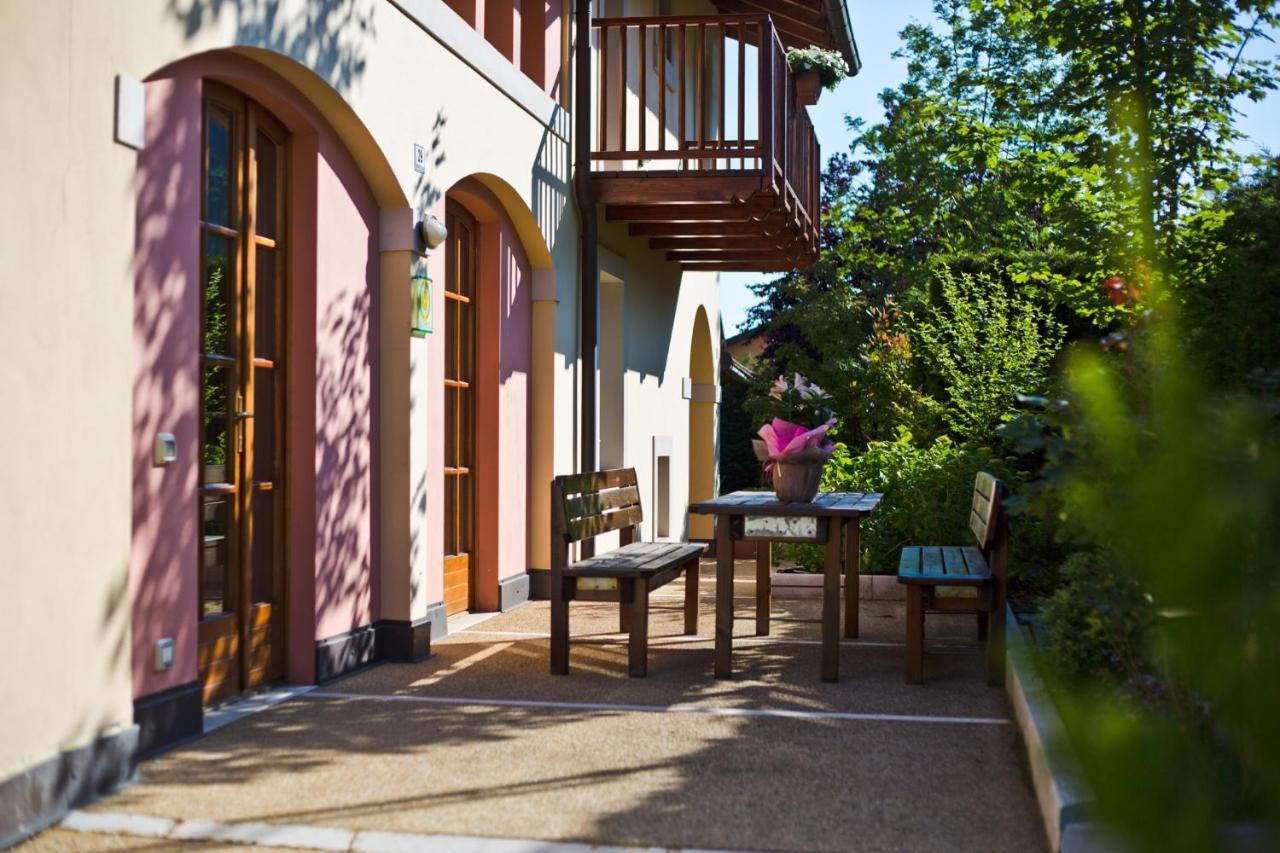 Hotel Martinelli Ronzo-Chienis Exterior photo